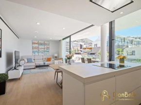 Luxury flat in Higuerón West